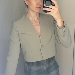 Dynamite Cropped Blazer, Medium, Taupe